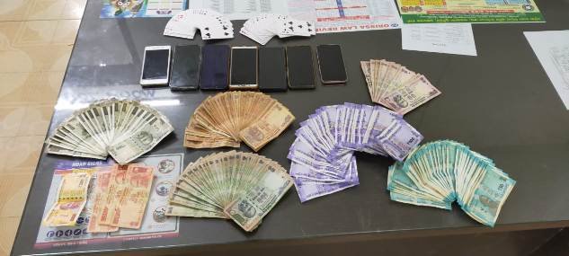 ଆଠ ଜୁଆଡି ଗିରଫ