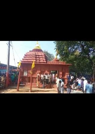 ସରିଲା ମକର ମେଳା, ରକ୍ତ ରଞ୍ଜିତ ନୀଳକଣ୍ଠେଶ୍ବର ପୀଠ