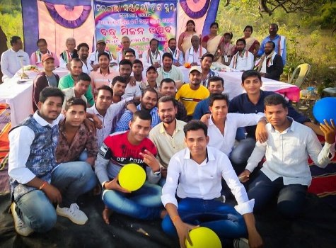 ସ୍ଵର୍ଣ୍ଣମୟୀ ହାଇସ୍କୁଲର ପୁରାତନ ଛାତ୍ରଙ୍କ ବନ୍ଧୁ ମିଳନ