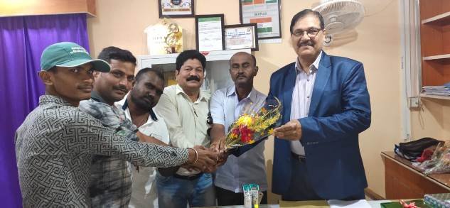 କୋଦଳା ସାମ୍ବାଦିକ ସଂଘ ପକ୍ଷରୁ ସରକାରୀ ଅଧିକାରୀଙ୍କୁ ନୂତନ ବର୍ଷର ଶୁଭେଚ୍ଛା