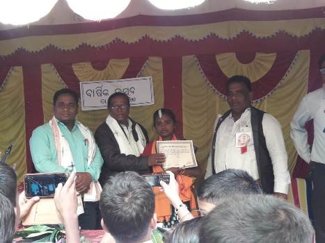 ଖମାରେଡୀ ଉଚ୍ଚ ପ୍ରାଥମିକ ବିଦ୍ୟାଳୟରେ ବାର୍ଷିକ ଉତ୍ସବ