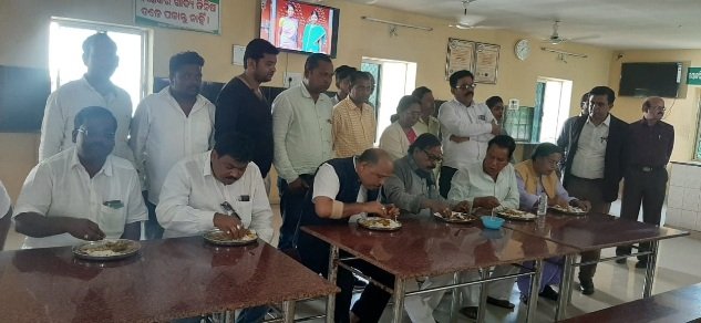 ପୂର୍ତ୍ତମନ୍ତ୍ରୀ କପାଳେଶ୍ୱର ପ୍ରାଥମିକ ସ୍କୁଲ ଓ ଆହାର କେନ୍ଦ୍ର ବୁଲିଲେ