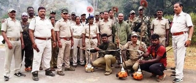 ୧୨କୋଟି ଟଙ୍କାର ଗଞ୍ଜେଇ ଗଛକୁ ପୋଡିଲା ପ୍ରଶାସନ
