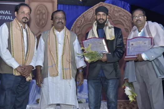 ସମ୍ମାନଶିଳ୍ପୀ ମୀନକେତନ ଓ କାନ୍ତକିଶୋରଙ୍କୁ ସମ୍ମାନିତ