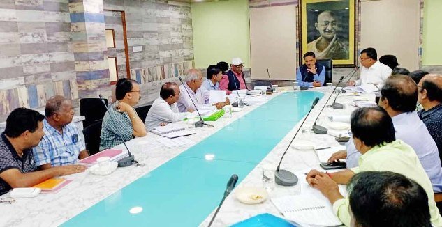 ପ୍ରଧାନମନ୍ତ୍ରୀ ଗ୍ରାମ ସଡ଼କ ଯୋଜନାର ଅଗ୍ରଗତି ନେଇ ସମୀକ୍ଷା କଲେ ଜିଲ୍ଲାପାଳ