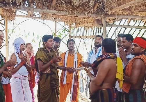 ମହାବୀର ମନ୍ଦିର ପ୍ରତିଷ୍ଠା ଉତ୍ସବରେ ଯୋଗଦେଲେ ସାନଖେମୁଣ୍ଡି ବିଧାୟକ