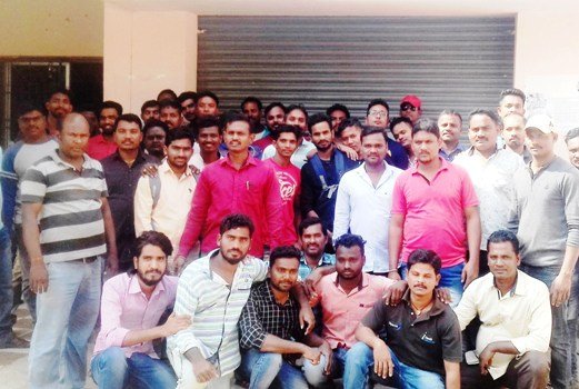 ୫ମାସର ଦରମା ନ ପାଇ ଶ୍ରମ ଅଧିକାରୀଙ୍କ ଦ୍ୱାରସ୍ଥ