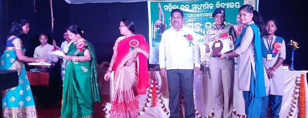 ପାରଳା କନିଷ୍ଠ ମହିଳା ମହାବିଦ୍ୟାଳୟର ବାର୍ଷିକ ଉତ୍ସବ