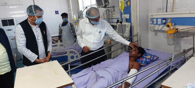 ଆହାତଙ୍କୁ ଭେଟିଲେ ଶକ୍ତି ମନ୍ତ୍ରୀ