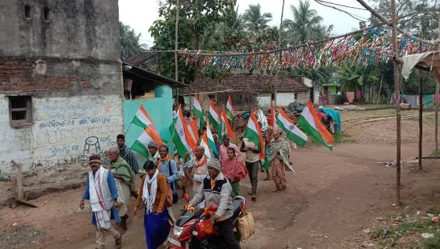 ଶେଷଦେବଙ୍କ ନ୍ୟାୟ ଯାତ୍ରା ୧୮ ଦିନରେଖଣ୍ଡପଡ଼ାରେ ପଦଯାତ୍ରୀକୁ ବିପୁଳ ସମ୍ବର୍ଦ୍ଧନା 