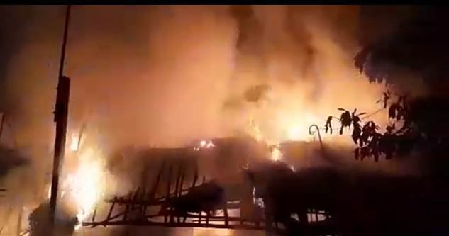 ଅଗ୍ନିକାଣ୍ଡରେ ୩ ବଖରା ଘର ପାଉଁଶ