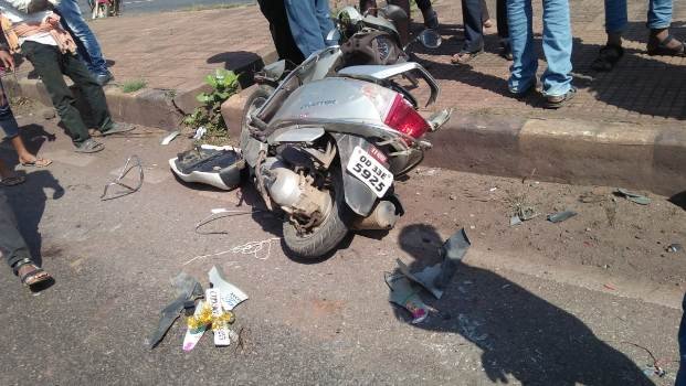 ଟ୍ରକ ଧକ୍କା ରେ ସ୍କୁଟି ଚଳକଙ୍କ ମୃତ୍ୟୁ