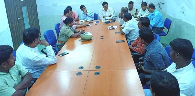 ୨୧୯ ଶ୍ରମିକଙ୍କୁ ଗୋପାଳପୁର ବନ୍ଦରରେ ନିଯୁକ୍ତି ପ୍ରସଙ୍ଗରେ, ତ୍ରିପାକ୍ଷିକ ବୈଠକ