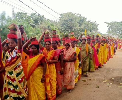 ୨୪ ପ୍ରହର ନାମଯଜ୍ଞ ନିମନ୍ତେ କଳସ ଯାତ୍ରା