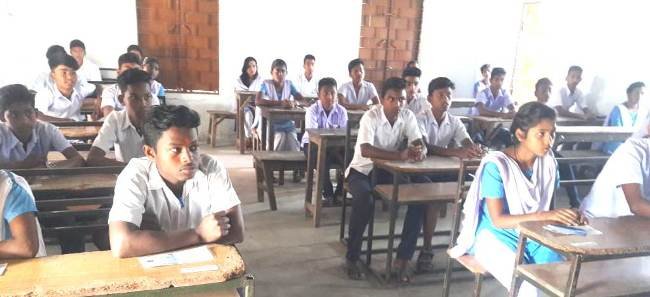 ୬ଟି ପରୀକ୍ଷା କେନ୍ଦ୍ରରେ ପରିକ୍ଷା ଦେଲେ ୧୧୬୨ ପରୀକ୍ଷାର୍ଥୀ