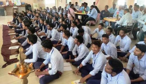 ଶିକ୍ଷକ ଓ ଶିକ୍ଷାଦାନକୁ ନେଇ ଜିଲାସ୍ତରୀୟ ତାଲିମ ଶିବିର