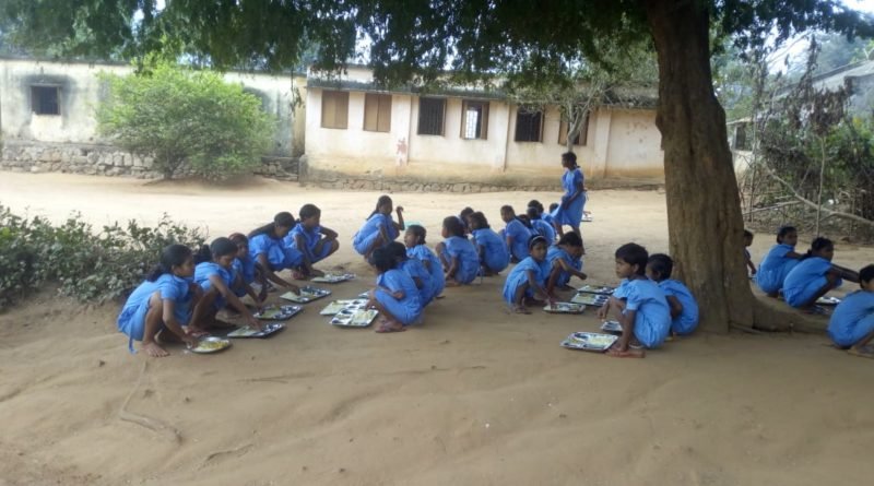 ସମସ୍ୟା ଘେରରେ ଖଣି ଆଶ୍ରମ ବିଦ୍ୟାଳୟ