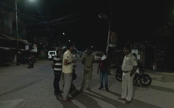 ବେଲଗୁଣ୍ଠା ପୋଲିସ ଏବଂ ଗାଙ୍ଗପୁର ପୋଲିସ୍ ତରଫରୁ ଜନ ସାଧାରଣଙ୍କୁ ଲକ୍ ଡ଼ାଉନ୍ ସଚେତନତା ଓ କାର୍ଯ୍ୟାନୁଷ୍ଠାନ