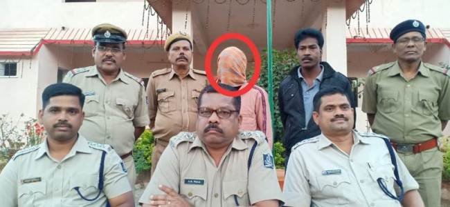 ୨୧ ବର୍ଷୀୟା ଯୁବତୀଙ୍କୁ ହତ୍ୟା ମାମଲା : ହତ୍ୟାକାରୀ ପ୍ରେମିକ ଗିରଫ