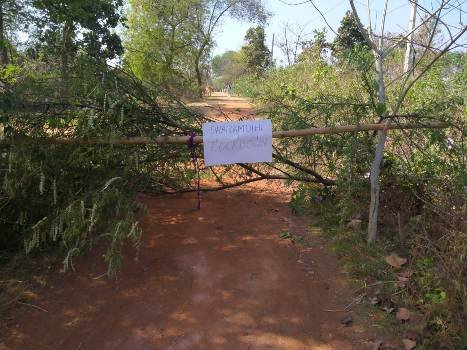 ବିଭିନ୍ନ ଗ୍ରାମର ପ୍ରବେଶପଥ ବନ୍ଦ କଲେ ଗ୍ରାମବାସୀ