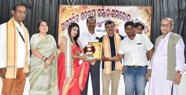 ଅଭିନେତ୍ରୀ ମମତା ଦାଶଙ୍କୁ ଶତରୁପା କଳାଶ୍ରୀ ସମ୍ମାନ-୨୦୨୦
