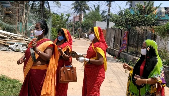 ହୁମ୍ମା ଗ୍ରାମରେ ଅଙ୍ଗନାବାଡ଼ି ଦିଦିଙ୍କ ନିଆରା ପ୍ରୟାସ