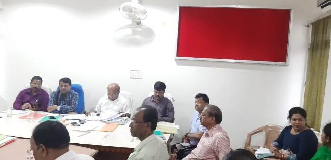 ନିର୍ଦ୍ଧିଷ୍ଟ ସମୟ ସୀମାରେ ପ୍ରକଳ୍ପ ସାରିବାକୁ ଗୁରୁତ୍ୱ : ଧର୍ମଶାଳା ନିର୍ବାଚନ ମଣ୍ଡଳୀ ଉନ୍ନୟନ କାର୍ଯ୍ୟ ସମୀକ୍ଷା ବୈଠକ ।