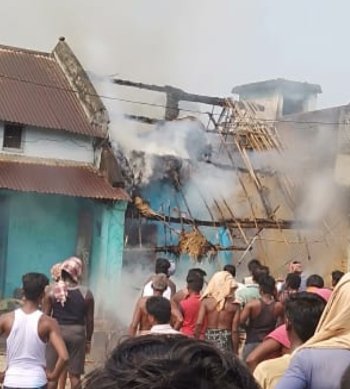 ପାଙ୍ଗିଡିରେ ୪ ପରିବାରର ୬ ବଖରା ଘର ପୋଡି