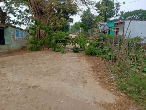 ବରଙ୍ଗ ଗ୍ରାମରେ କୋରନା ସଚେତନ କଲେ ଯୁବକ ସଙ୍ଘ ଓ ଗ୍ରାମର ଭଦ୍ର ବ୍ୟକ୍ତି ମାନେ
