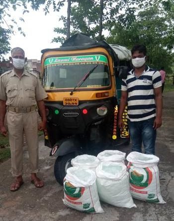 ୧ ହଜାର ପ୍ୟାକେଟ ଦେଶୀ ମଦ ପାଉଚ୍ ଜବତ, ଜଣେ ଗିରଫ