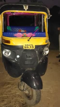ଯାତ୍ରୀବାହୀ ଅଟୋ ଓଲଟି ୪ ଗୁରୁତର