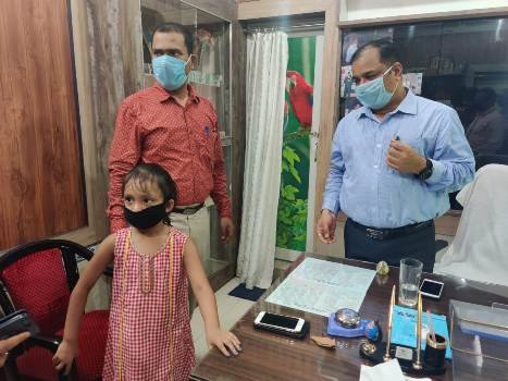 କୁନିଝିଅର ବଡ଼ ସହାୟତା କରୋନା ପାଇଁ