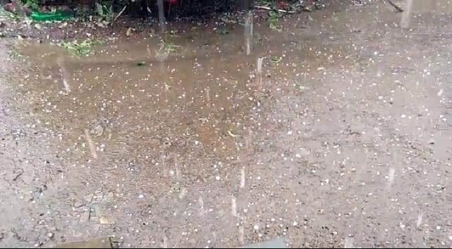 କାଳବୈଶାଖୀ ତାଣ୍ଡବ କୁଆପଥର ସହ ପ୍ରବଳ ବର୍ଷା