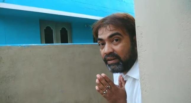 କରୋନା ସଂକ୍ରମଣ ସଚେତନତା ଭିଡିଓ କରି ସୋସିଆଲ ମିଡ଼ିଆ ରେ କେନ୍ଦ୍ରବିନ୍ଦୁ ପାଲଟିଛନ୍ତି କ୍ରୀଡ଼ା ଶିକ୍ଷକ ପ୍ରତୀରଞ୍ଜ