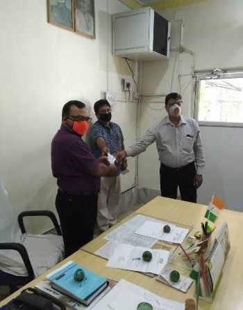 'କରୋନା' ପିଡିତଙ୍କୁ ସାହାଯ୍ଯାର୍ଥେ ସହଯୋଗର ହାତ ବଢ଼ାଇଲା ରାଇରଙ୍ଗପୁରର ଅଗ୍ରଣୀ ଇଂଲିଶ ମିଡିୟମ ସ୍କୁଲ 'ଲିଟିଲ ଫ୍ଲାଓ୍ବାର ସ୍କୁଲ'