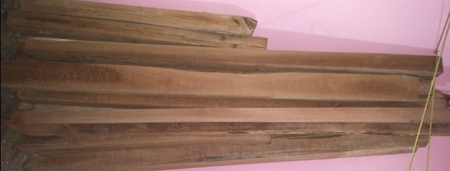 ପୋଲସରା ବନାଞ୍ଚଳ ପକ୍ଷରୁ ମୂଲ୍ୟବାନ କାଠ ଜବତ