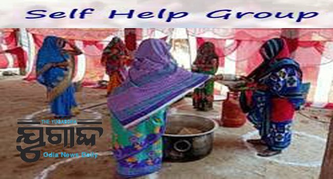 ଲକଡାଉନ୍‌ ବେଳେ ଗ୍ରାମାଞ୍ଚଳ ଗରିବ ଲୋକମାନଙ୍କ ଲାଗି ଏସଏଚଜି ମହିଳାମାନଙ୍କ ଗୋଷ୍ଠୀ ପାକଶାଳା