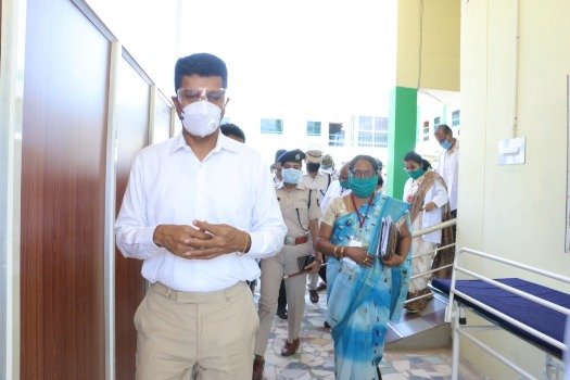 ୫ଟି ସଚିବଙ୍କ ୨ଜଣିଆ ଟିମ୍‌ଙ୍କ ଗଜପତି ଗ୍ରସ୍ତ,ବିଭିନ୍ନ ପଦକ୍ଷେପ ନେଇ ଗଜପତି ପ୍ରଶାସନକୁ ପ୍ରଶଂସା