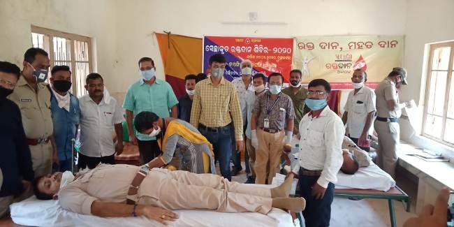 ତାରସିଂ ପୋଲିସ ଓ ଆମ ଓଡ଼ିଶା ମିଳିତ ସହଯୋଗରେ ରେ ରକ୍ତଦାନ ଶିବିର