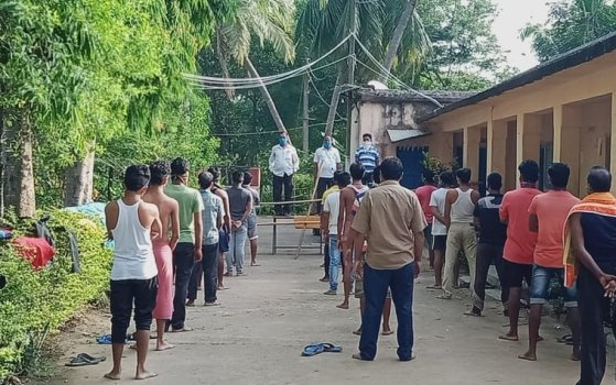 ୫%ଙ୍କ ପାଇଁ ନିନ୍ଦିତ ହେଉଥିଲେ ପ୍ରବାସୀ ଓଡ଼ିଆ ୫%ଙ୍କ ଭଲ କାର୍ଯ୍ୟପାଇଁ ପ୍ରଶଂସିତ ସେଇ ଓଡ଼ିଆ