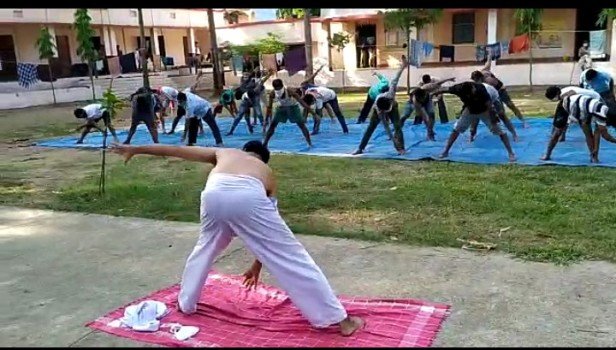 ଜଗନ୍ନାଥପ୍ରସାଦ ସଙ୍ଗରୋଧକେନ୍ଦ୍ରରେ ଯୋଗ ଶିକ୍ଷା