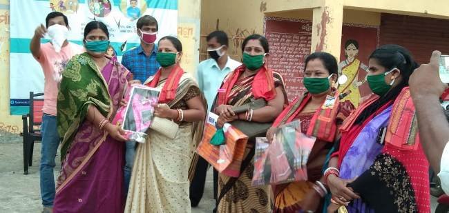 ମାତୃଦିବସରେ ସରପଞ୍ଚଙ୍କ ସମେତ ମହିଳା ମାନଙ୍କୁ ମହିଳା ବିଜୁ ଜନତା ଦଳ ପକ୍ଷରୁ ସମ୍ବର୍ଦ୍ଧନା