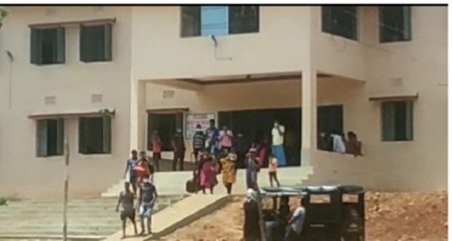 ୨୧ଦିନ ସଙ୍ଗରୋଧ ଗୃହରେ ଥିବା ଓଡ଼ିଆ ପ୍ରବାସୀ ନିଜ ଘରକୁ ଫେରିଲେ