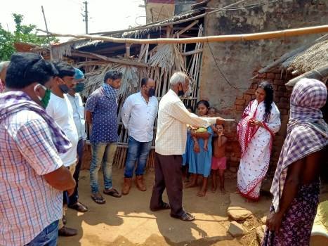 ବୁଗୁଡା ବ୍ଲକ ବିଷ୍ଣୁଚକ୍ର ଗ୍ରାମବାସୀଙ୍କ ବାଦାନ୍ୟତା