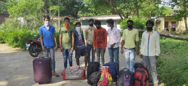 ଠିକାଦାର ପାଉଣା ନଦେବାରୁ ଚାଲି ଚାଲି ବାହାରିଲେ ନିଜ ରାଜ୍ୟକୁ