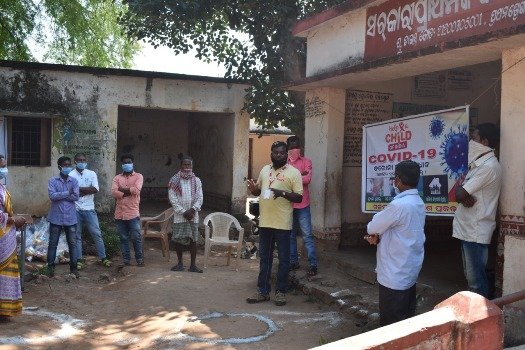 ଶିଶୁ ବିକାଶ ପ୍ରକଳ୍ପ ପକ୍ଷରୁ ସଚେତନ ସହ ଅସହାୟଙ୍କୁ ରିଲିଫ ବଣ୍ଟନ