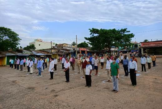 ସାମାଜିକ ଦୁରତ୍ଵ ରକ୍ଷା କରି ସାମୁହିକ ଗାନ ହେଲା ବନ୍ଦେ ଉତ୍କଳ ଜନନୀ
