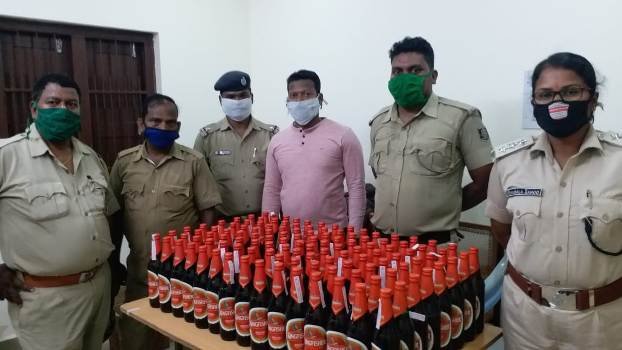 ପୁରୁଣାଘାଟି ଗାଁର ମଦ ମାଫିଆଙ୍କ ଘରୁ ୭୮ ଲିଟର କିଙ୍ଗ ଫିସର ଷ୍ଟ୍ରଙ୍ଗ ବିଅର ଜବତ ଓ ଜଣେ ଅଟକ