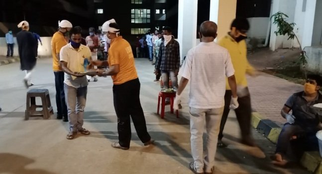 ଏଆଇଆଇଏମ୍‌ଏସ୍‌ରେ ରୋଗୀ ଏବଂ ସହାୟକମାନଙ୍କୁ ରନ୍ଧାଖାଦ୍ୟ