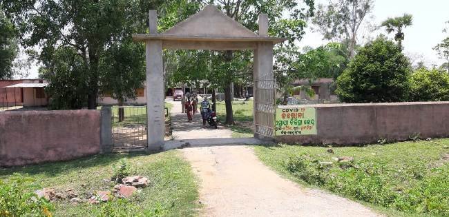 ଘର ଖାଦ୍ୟ ଦେବାକୁ ଯାଇ ଫସିଲେ, ପୁଲିସ ଦ୍ୱାରା ଅଟକ